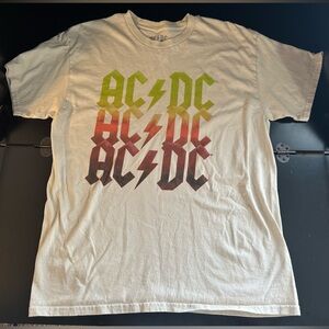 AC/DC Gray Graphic Woman’s Tee